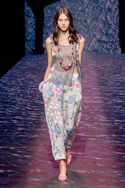 Look 38